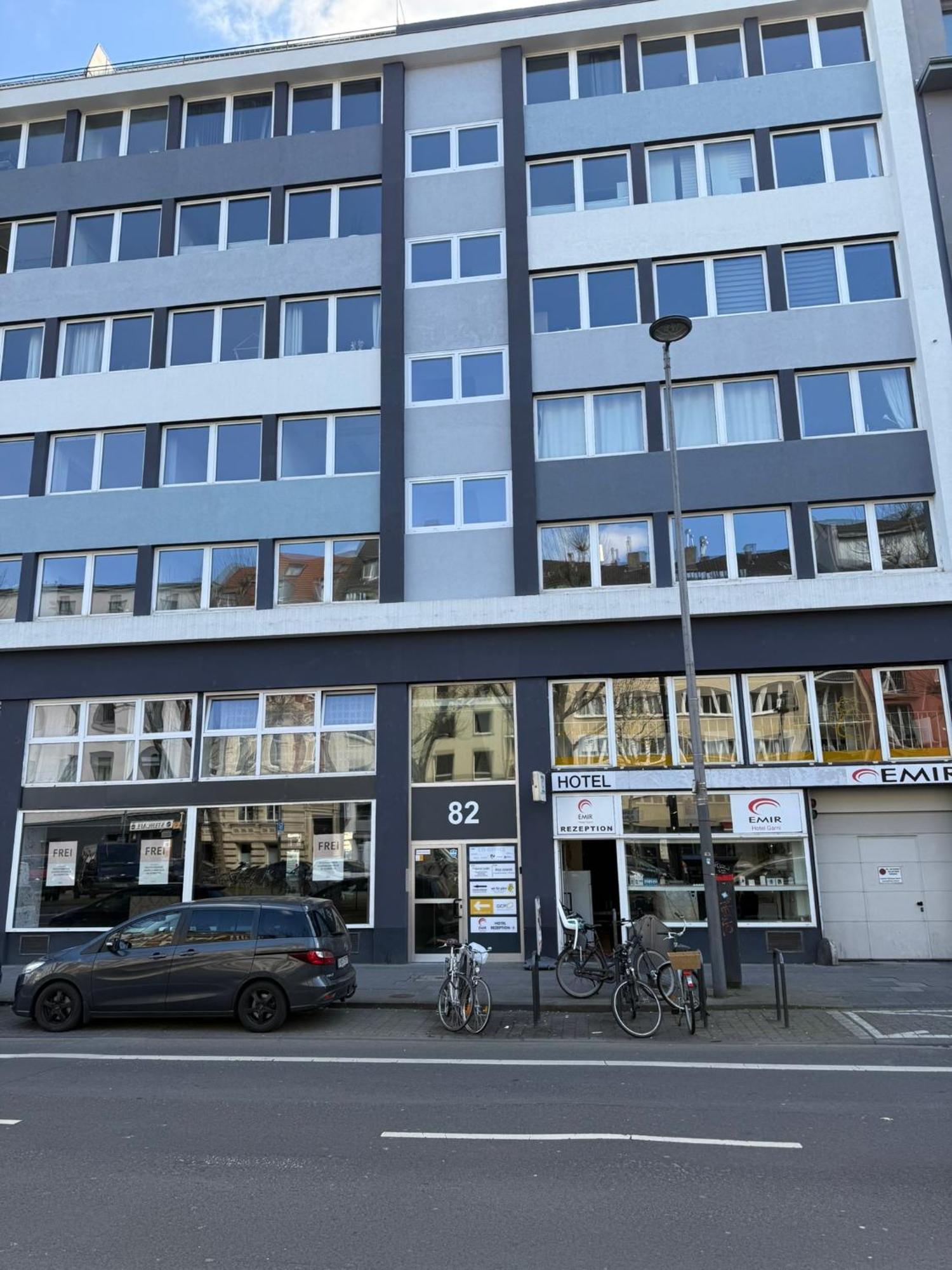 Hotel Garni Emir Köln Exteriör bild