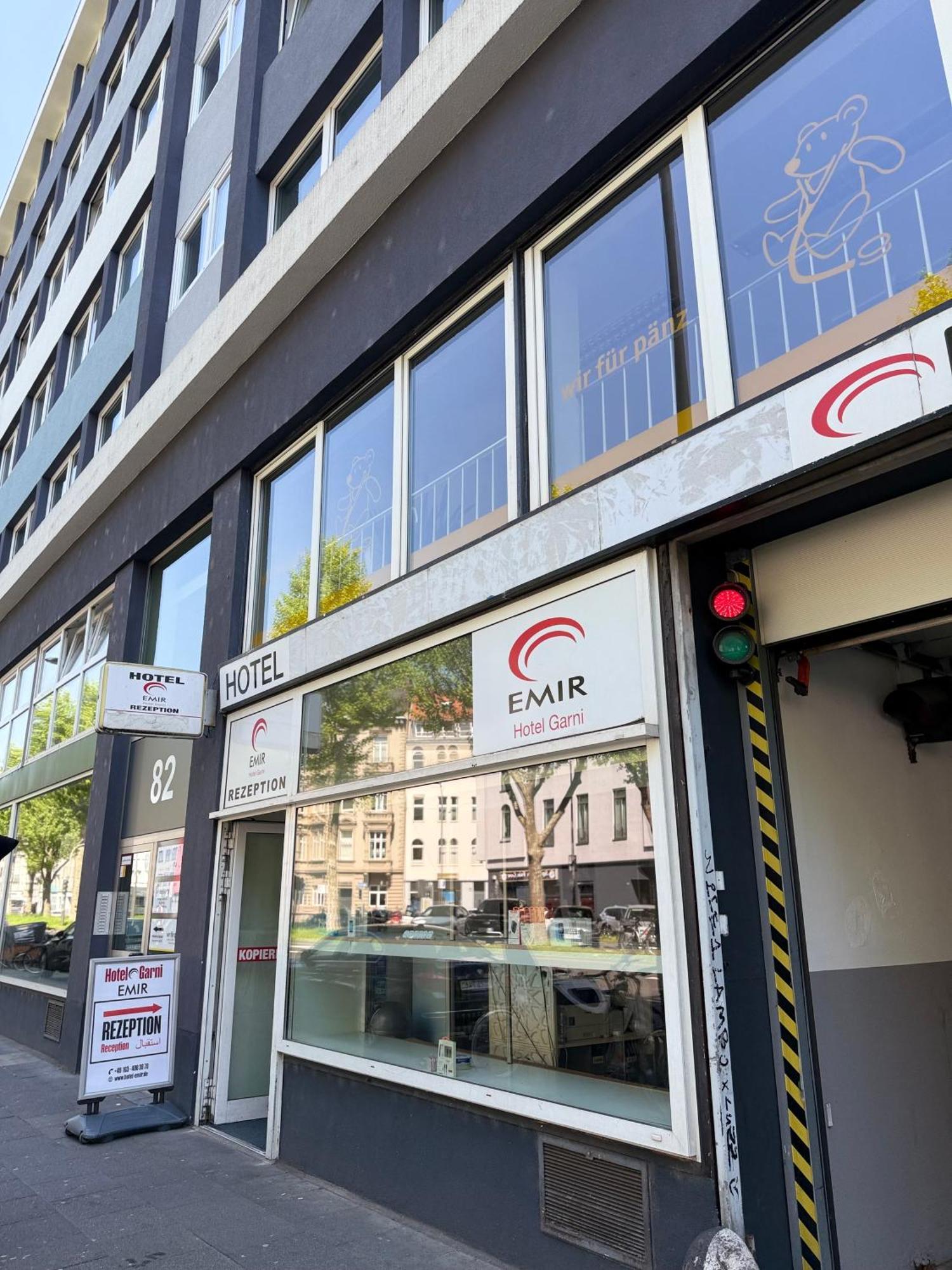 Hotel Garni Emir Köln Exteriör bild