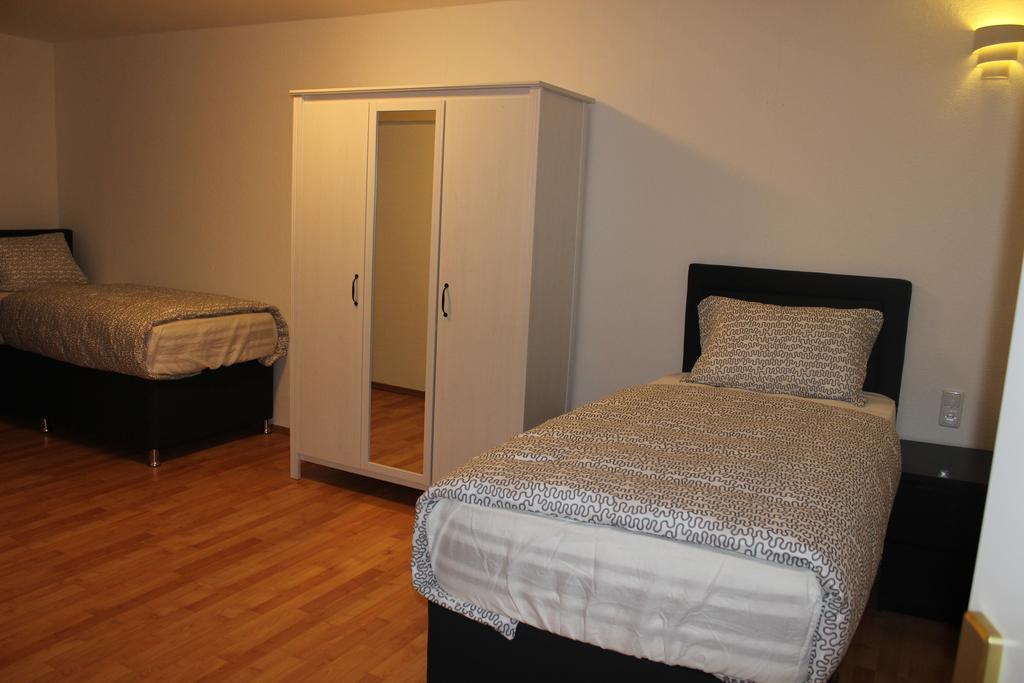 Hotel Garni Emir Köln Rum bild